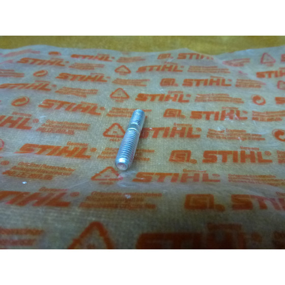 NEU Original Stihl 08 08S Stiftschraube M6x20 0000 953 1025 / 00009531025 / 0000-953-1025
