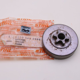 NEU Original Stihl 009 010 011 Kettenrad 3/8" Picco...