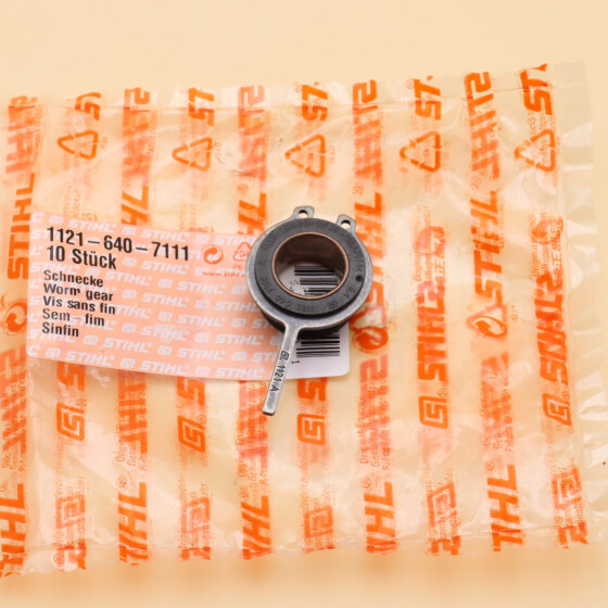 NEU Original Stihl 024 026 MS 240 260 261 Schnecke Ölpumpe 1121 640 7111 / 11216407111 / 1121-640-7111