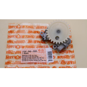 NEU Original Stihl MS 780 MS 880 Ölpumpe 1124 640...