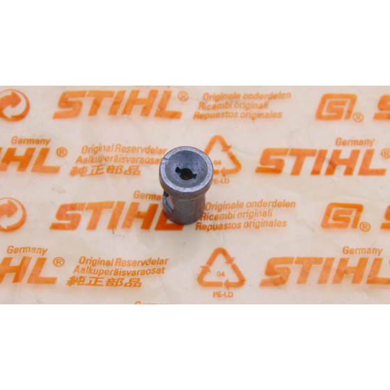 NEU Original Stihl MS 261 271 291 Kappe Begrenzerkappe Hauptstellschraube 1141 121 2702 / 11411212702 / 1141-121-2702