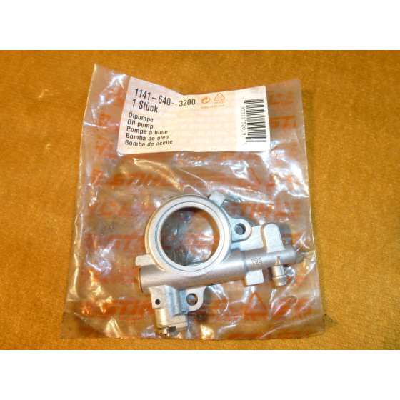 NEU Original Stihl MS 261 Ölpumpe 1141 640 3200 / 11416403200 / 1141-640-3200
