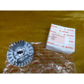 NEU Original Stihl FS 160 180 220 280 290 Schwungrad 4119...