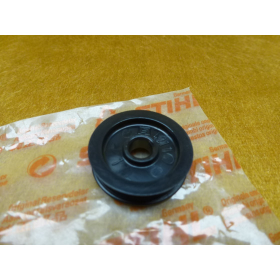 NEU Original Stihl HS 60 HS 61 Umlenkrolle 4211 182 7000 / 42111827000 / 4211-182-7000