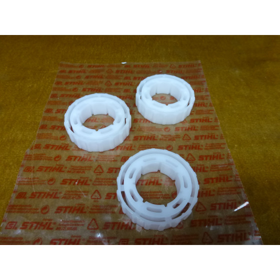 NEU Original Stihl HS 242 HS 246 Satz Kupplungsstück 4213 007 1000 / 42130071000 / 4213-007-1000
