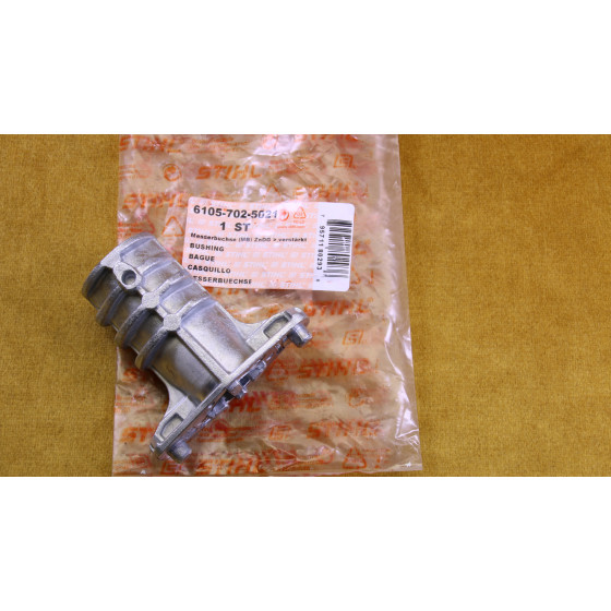NEU Original Stihl Viking Messerbuchse MB 2R 2.2R 3R 253 410 443 448 460 465  6105 702 5021 / 61057025021 / 6105-702-5021