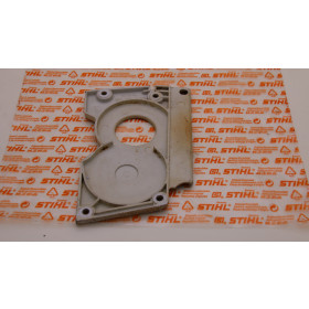Original Stihl 020 AV Typ 1114 Deckel Abdeckung Ölpumpe 1114 021 1100 / 11140211100 / 1114-021-1100