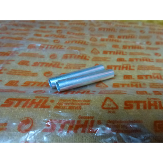 NEU Original Stihl 2x Rohr 1111 791 2700 / 11117912700 / 1111-791-2700