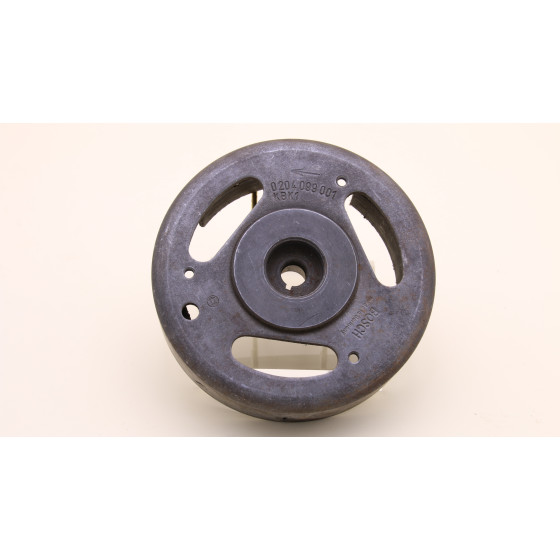 Original Stihl 041 AVE  Polrad Schwungrad Bosch MHKZ 1110 400 1202 / 11104001202 / 1110-400-1202  0204099001