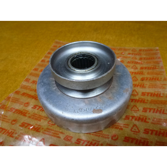 NEU Original Stihl TS 510 760  Keilriemenscheibe Riemenscheibe 4205 700 2505 / 42057002505 / 4205-700-2505