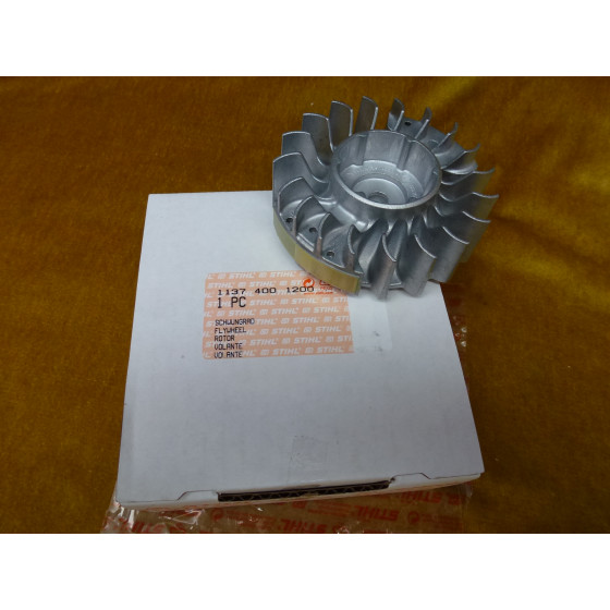 NEU Original Stihl Schwungrad 1137 400 1200 / 11374001200 / 1137-400-1200